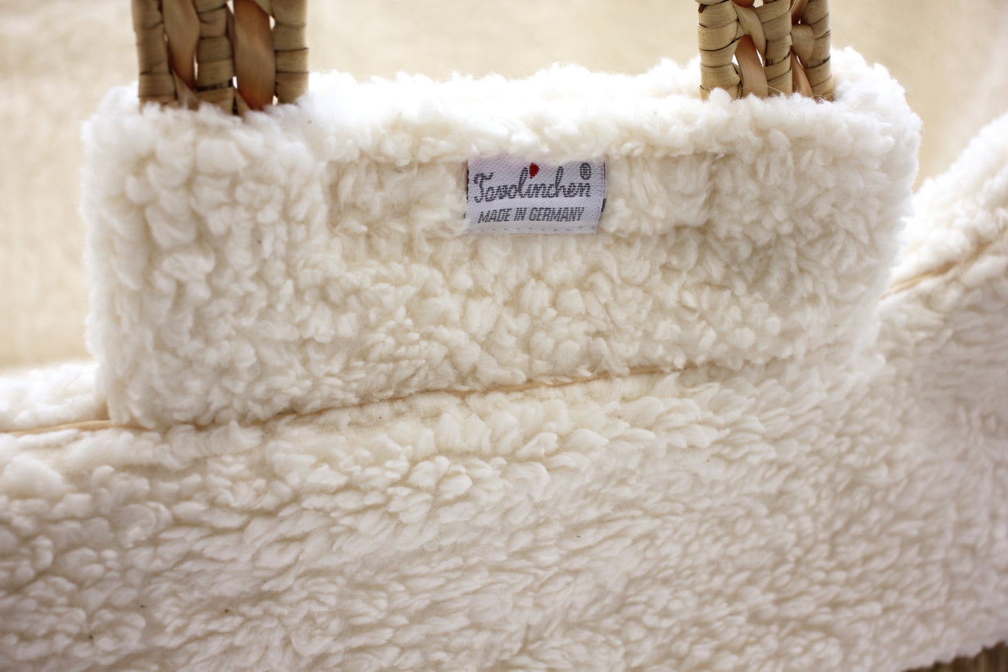 Comfortable Moses basket with soft mattress – »Teddy«