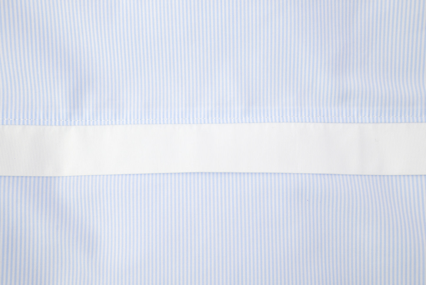 Boluda Stripes: High-quality bed linen made from the finest cotton fabric for dreamy nights in style and comfort"