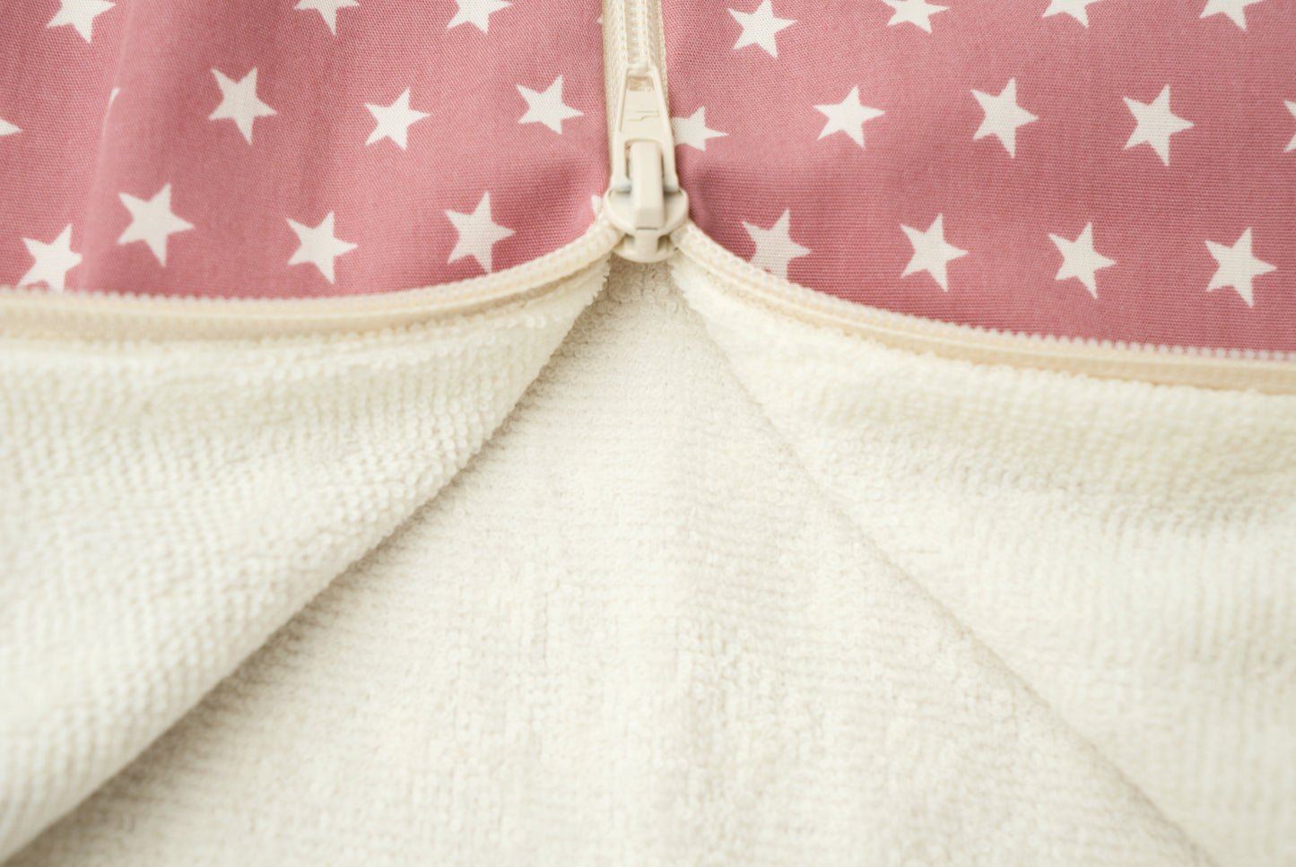 Terry cloth sleeping bag " Stars " – Cuddly baby sleeping bag with star pattern, perfect for sweet dreams