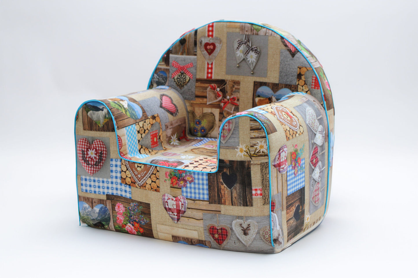 Alpine magic: Comfortable children's armchair in Bavarian style for reading, playing and relaxing