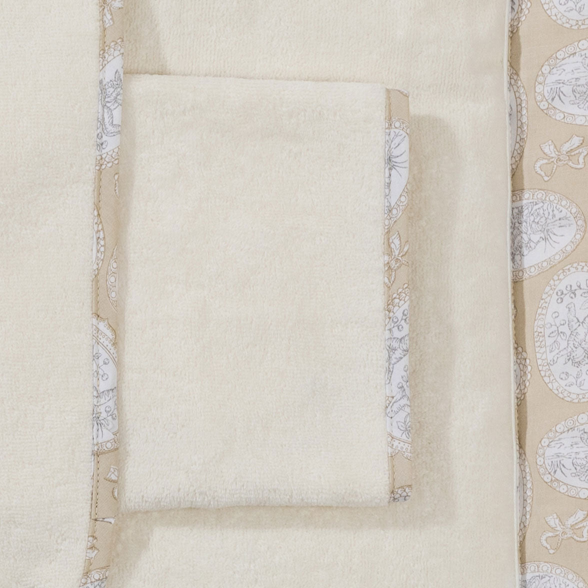 Changing mat "Nostalgia" with 2 velour wipes | soft lying surface - pleasant feeling on the skin