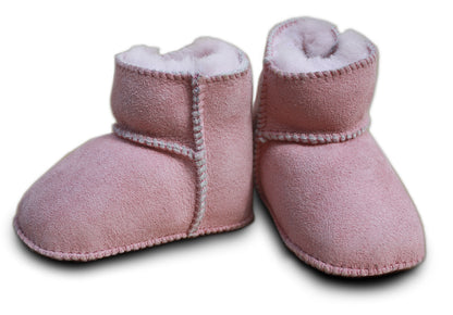 Baby lambskin shoes »Lammchen«