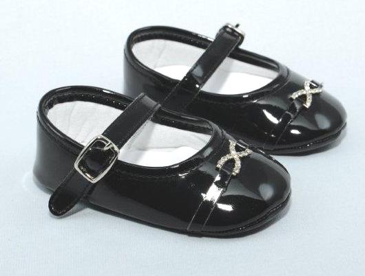 Baby shoes in patent leather look with decorative bow – festive &amp; comfortable
