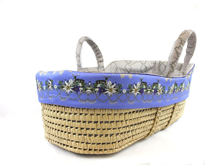 Moses basket with mattress &amp; down duvet – Alpine charm (unique piece)
